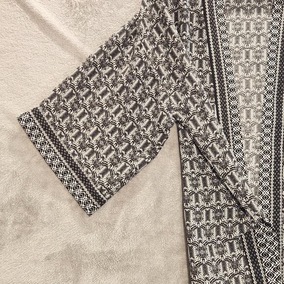 Max Studio Womens Black White Tribal Print Open Kimono Top Size Small Flowy - Picture 3 of 10